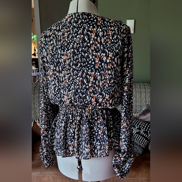 Express top - Picture 3 of 3